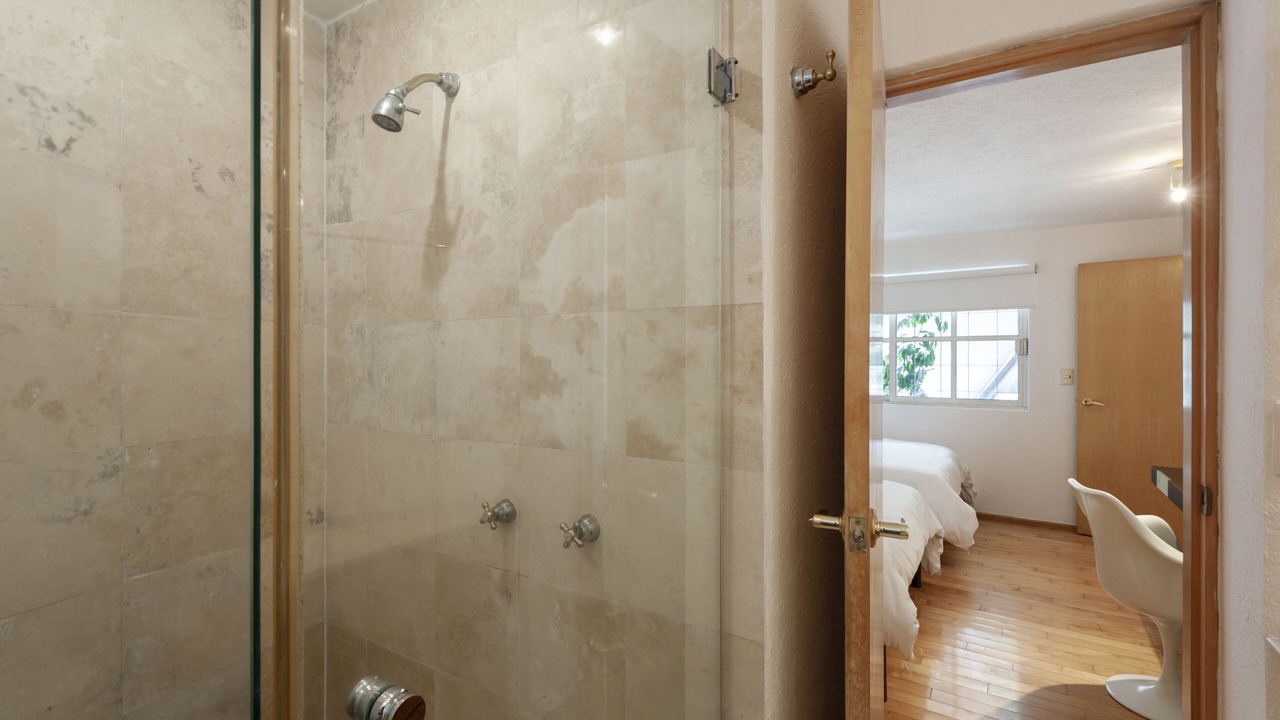 Photo of Bathroom in Bosques de las Lomas