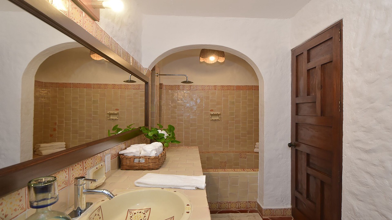 Photo of Bathroom in South Shore Hotel Area