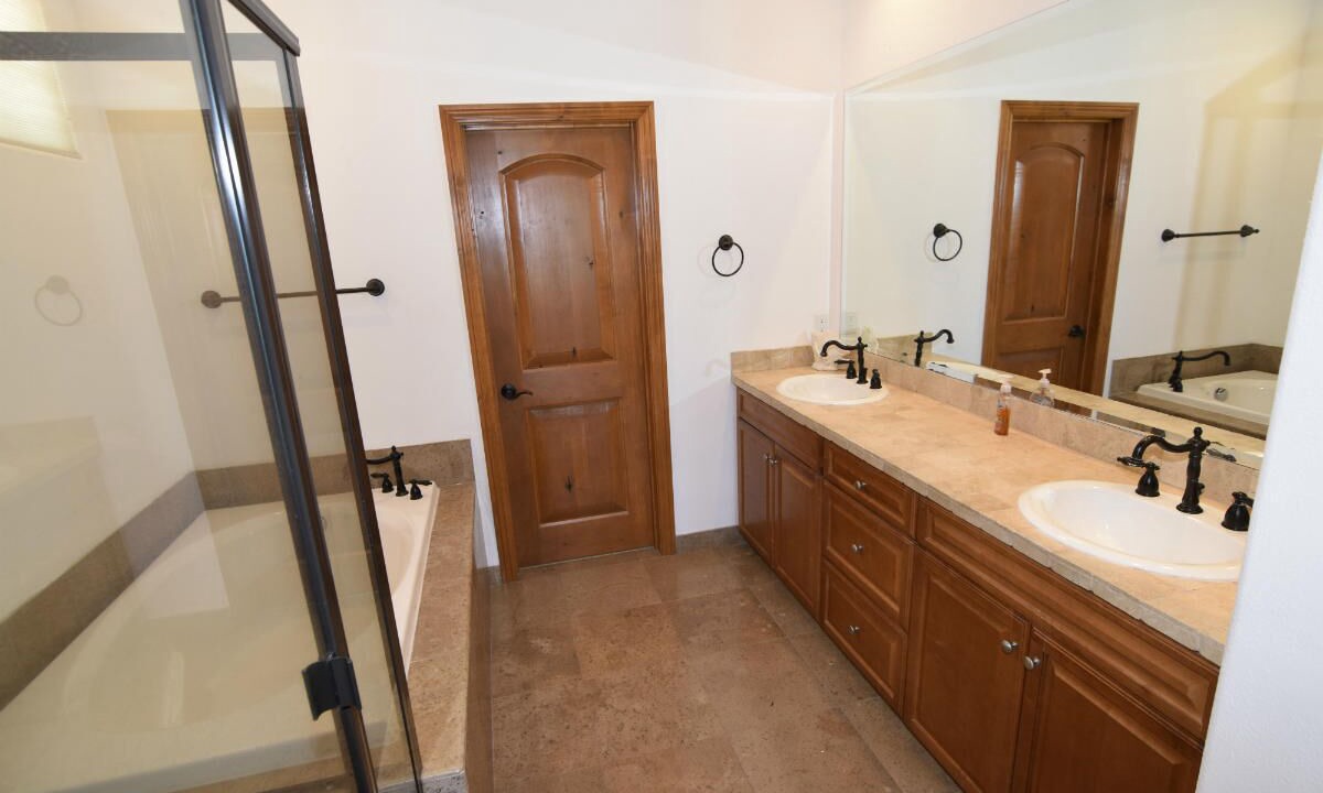 Photo of Bathroom in El Dorado Ranch