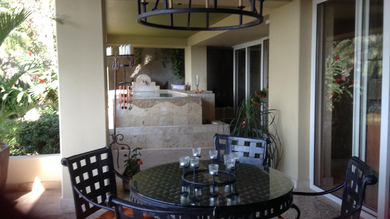 Photo of Outdoor in Romantic Zone