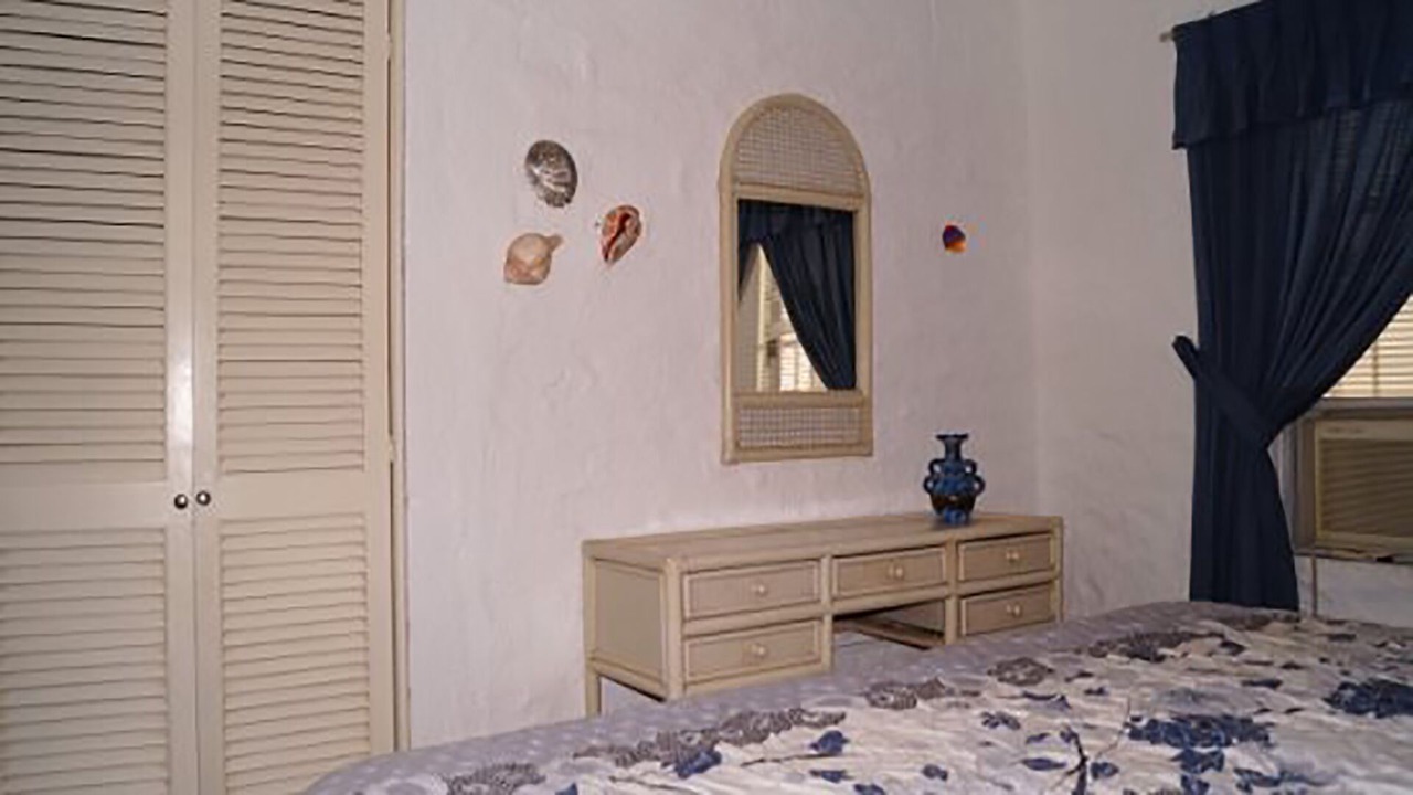 Photo of Others in Romantic Zone