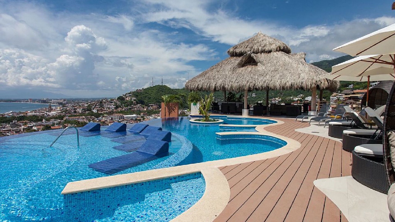 Photo of Outdoor in Romantic Zone
