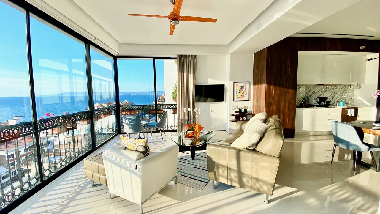 Photo of Livingroom in Romantic Zone