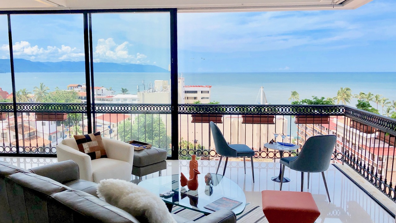 Photo of Outdoor in Romantic Zone