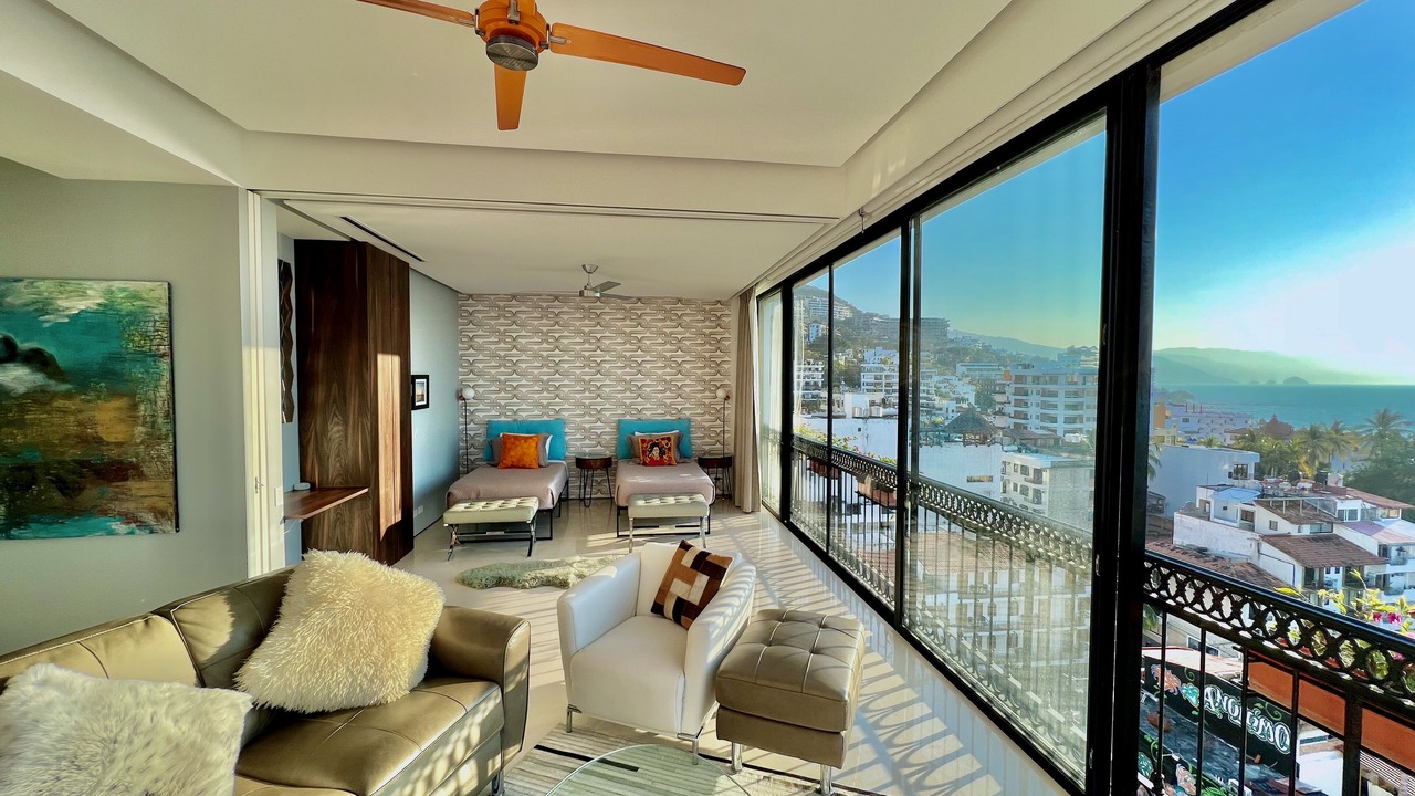 Photo of Livingroom in Romantic Zone