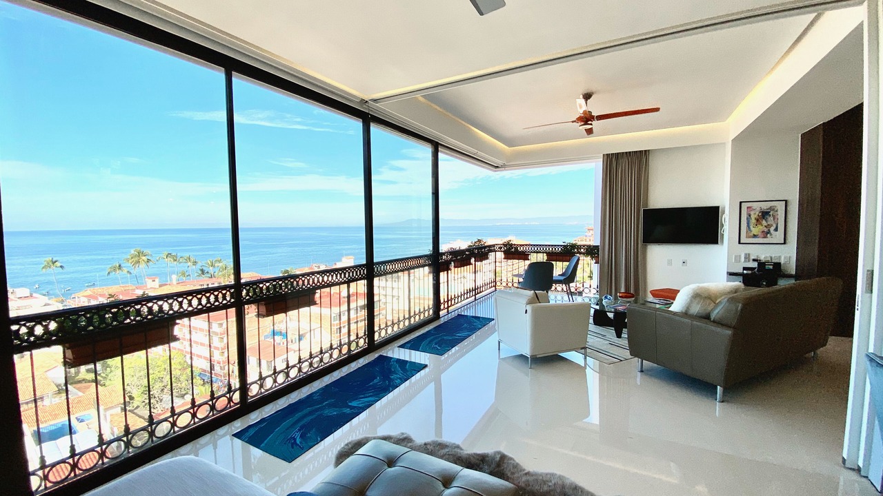Photo of Livingroom in Romantic Zone