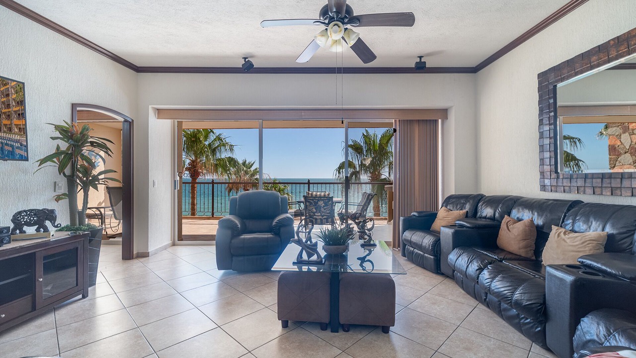 Photo of Livingroom in Bella Vista