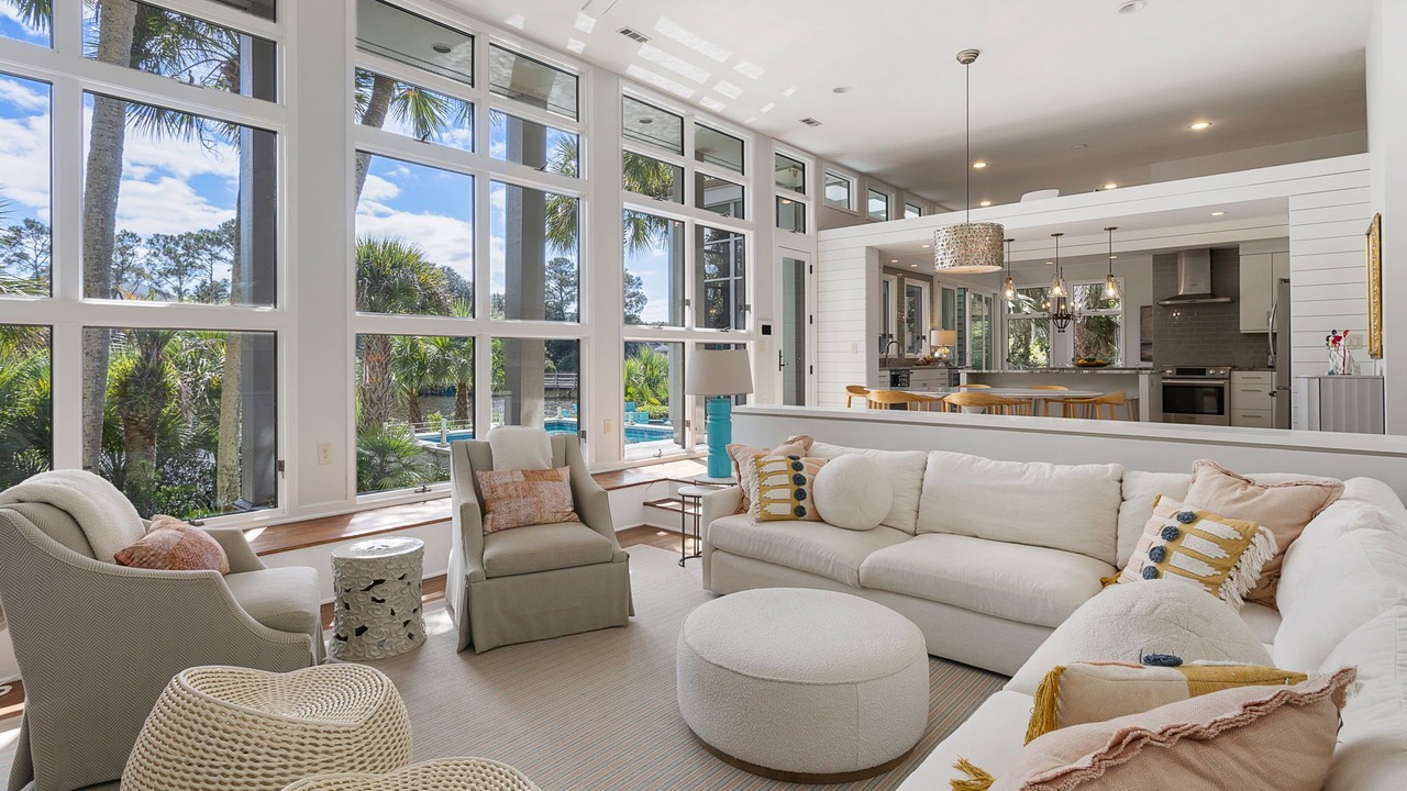 Photo of Livingroom in Vanderhorst Plantation