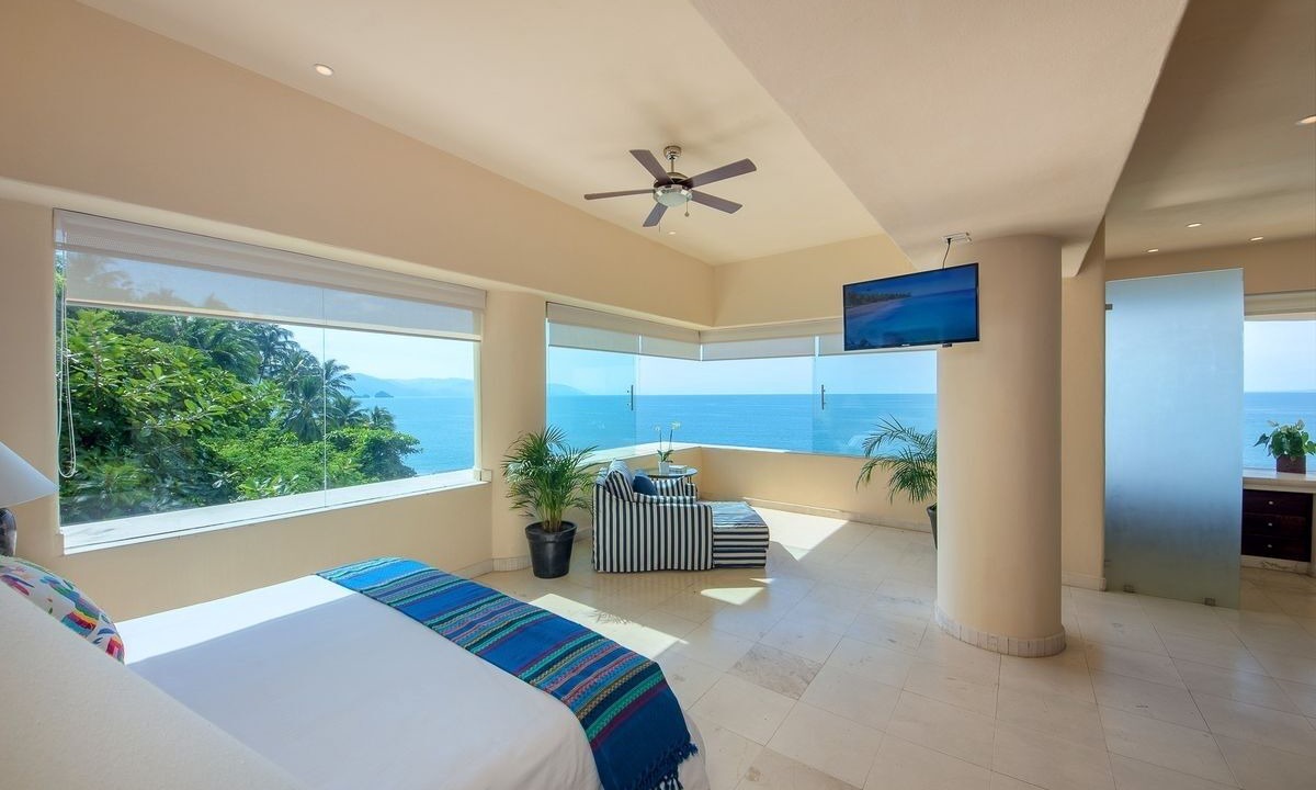 Photo of Bedroom in Mayto