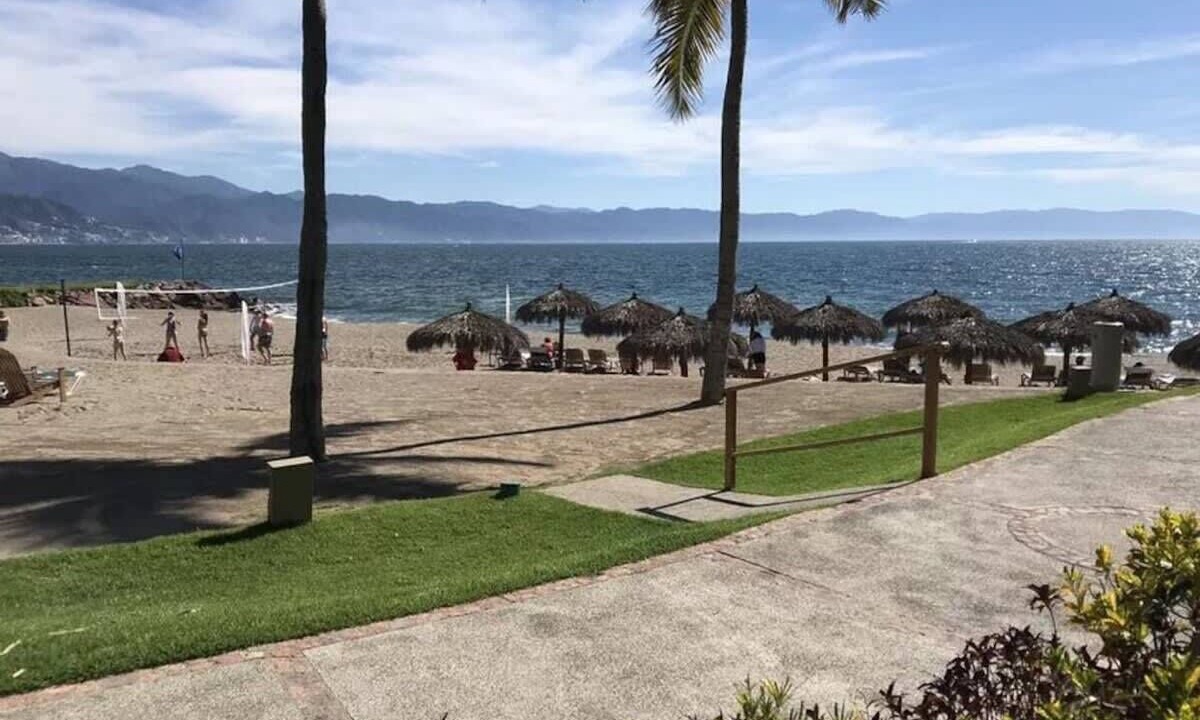 Photo of Others in Isla Iguana