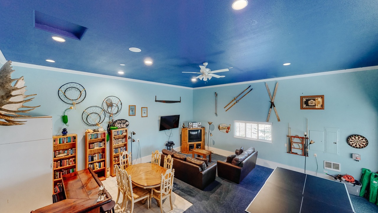 Photo of Livingroom in Newport