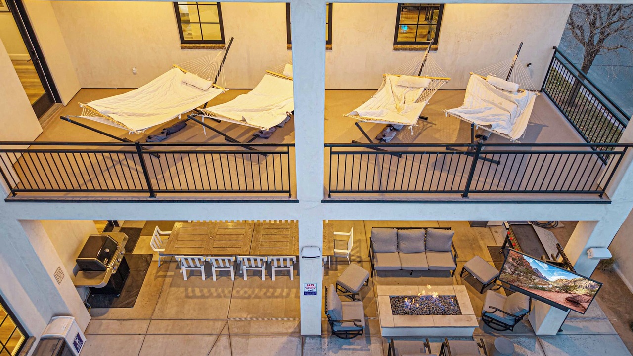 Photo of Patio Balcony in Hurricane