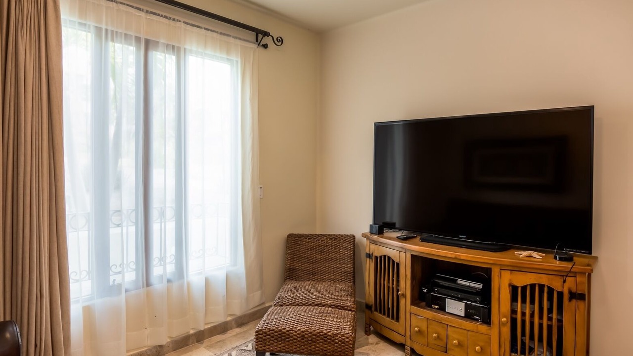 Photo of Livingroom in Buzzards