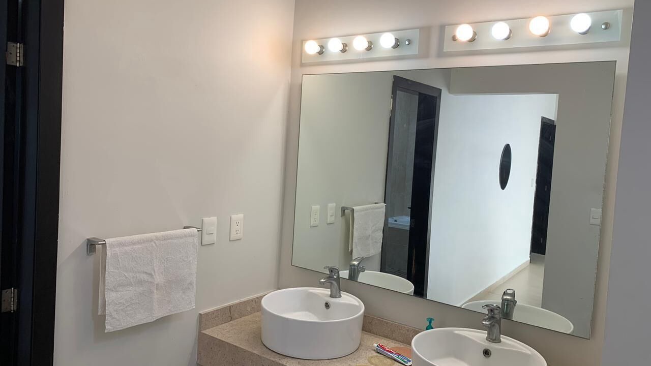 Photo of Bathroom in Alvarado