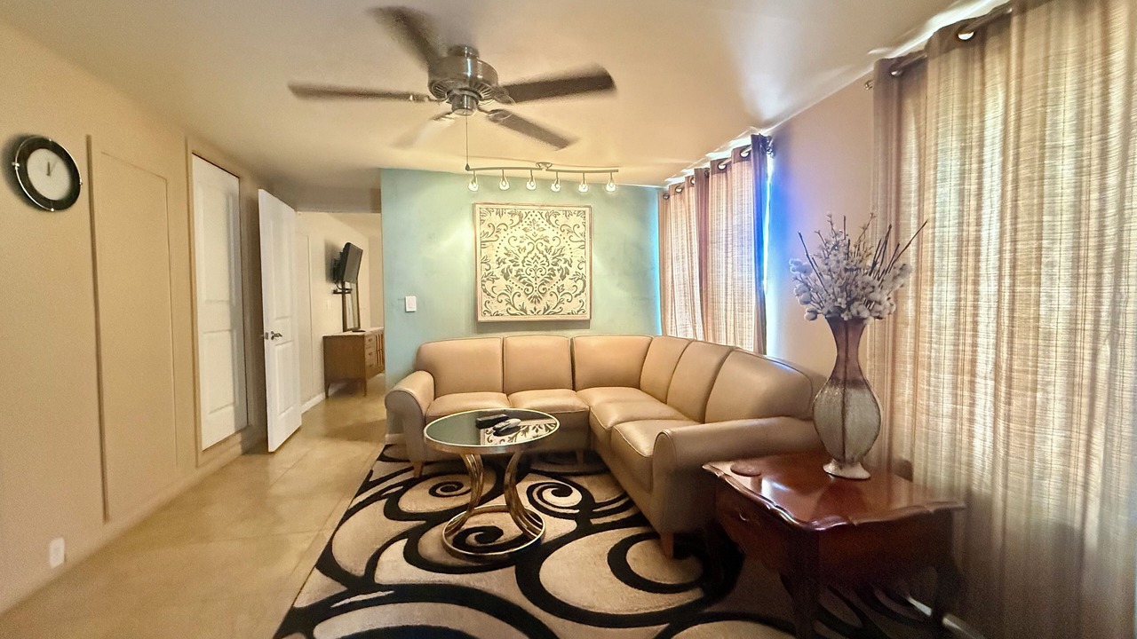 Photo of Livingroom in Fortuna Foothills