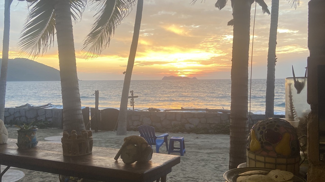 Photo of Patio Balcony in Barra de Potosi