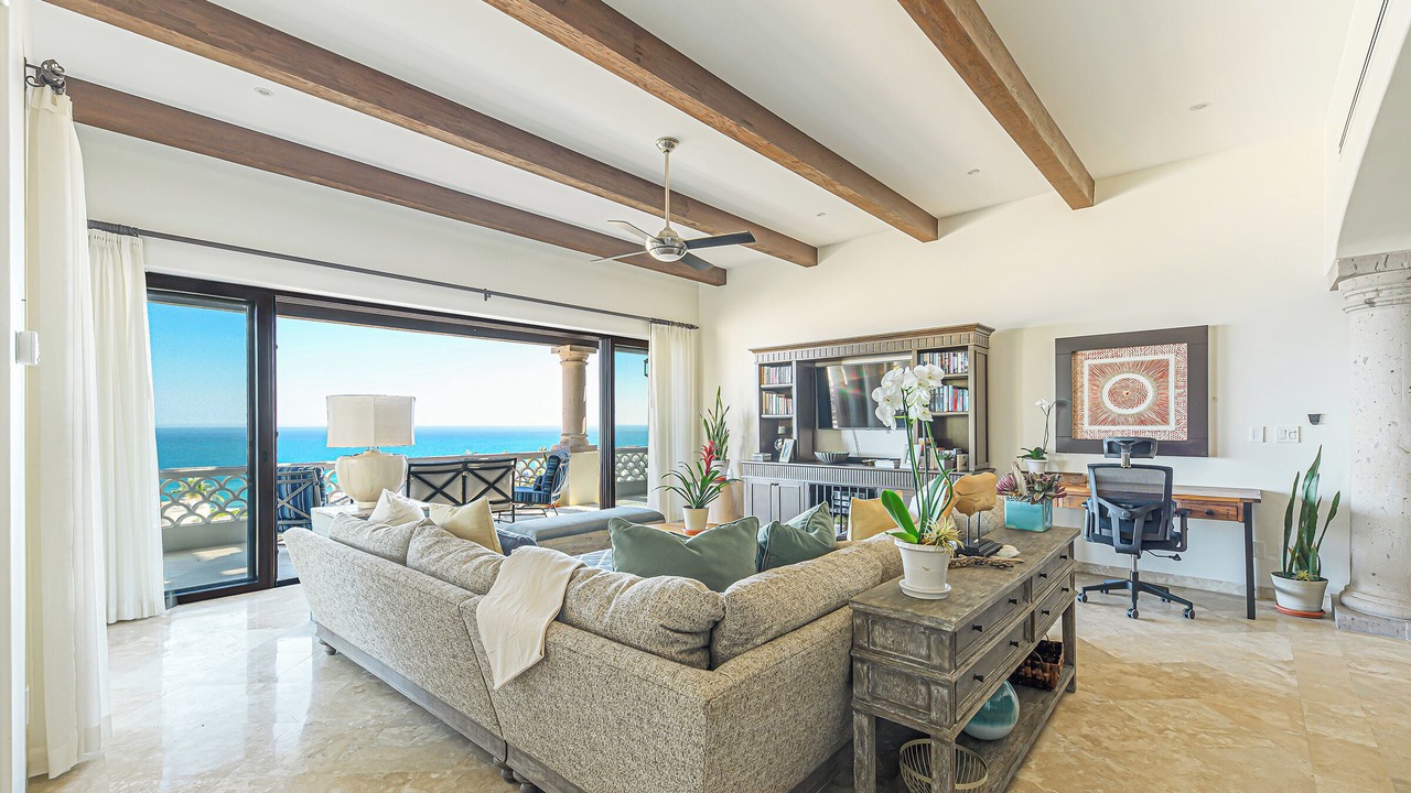 Photo of Livingroom in Buzzards