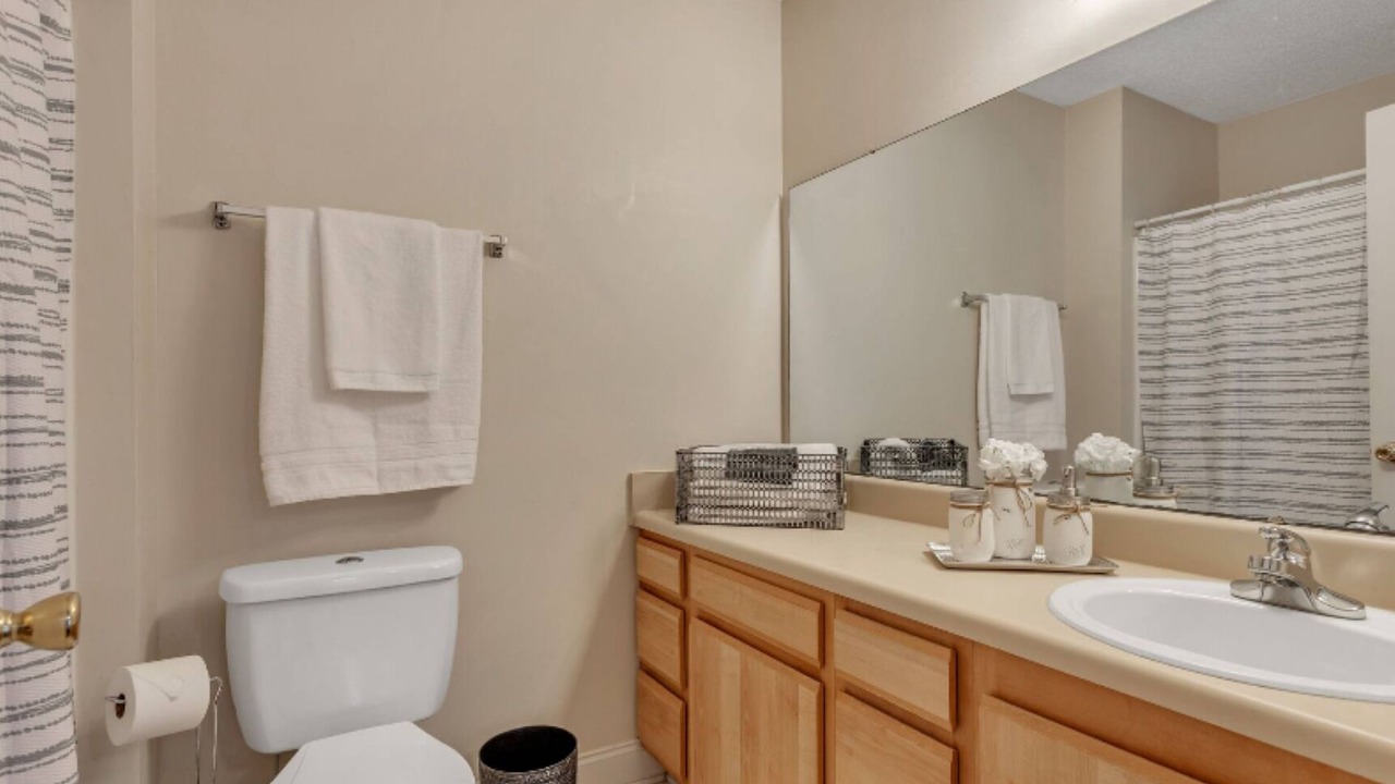 Photo of Bathroom in Dunean