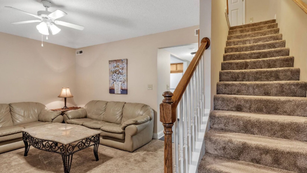 Photo of Livingroom in Dunean