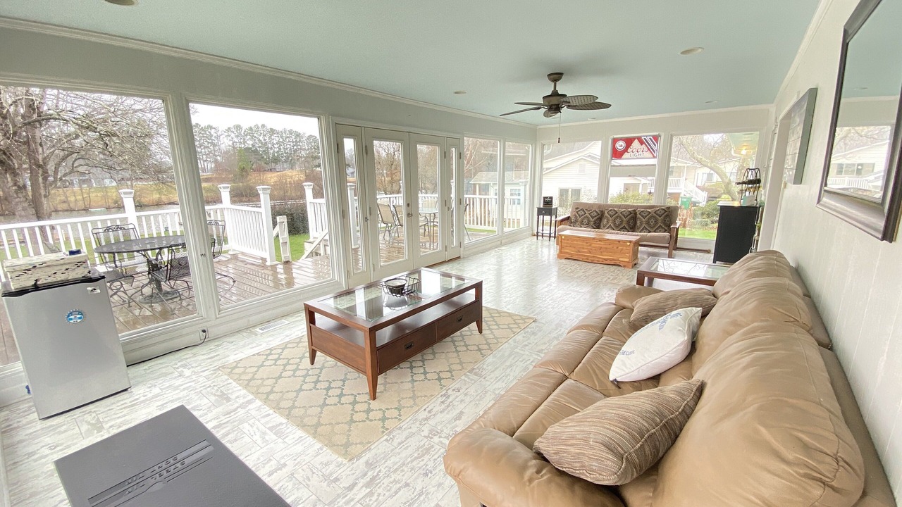 Photo of Livingroom in Inman