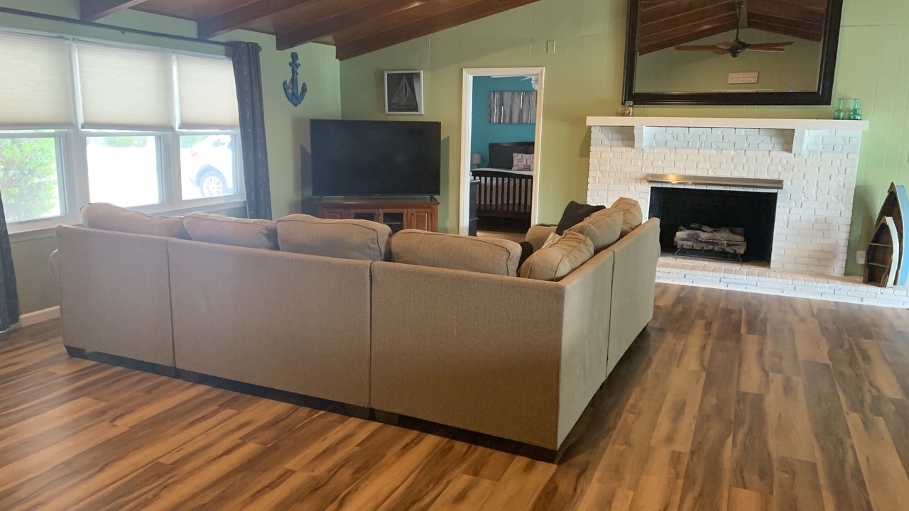 Photo of Livingroom in Inman