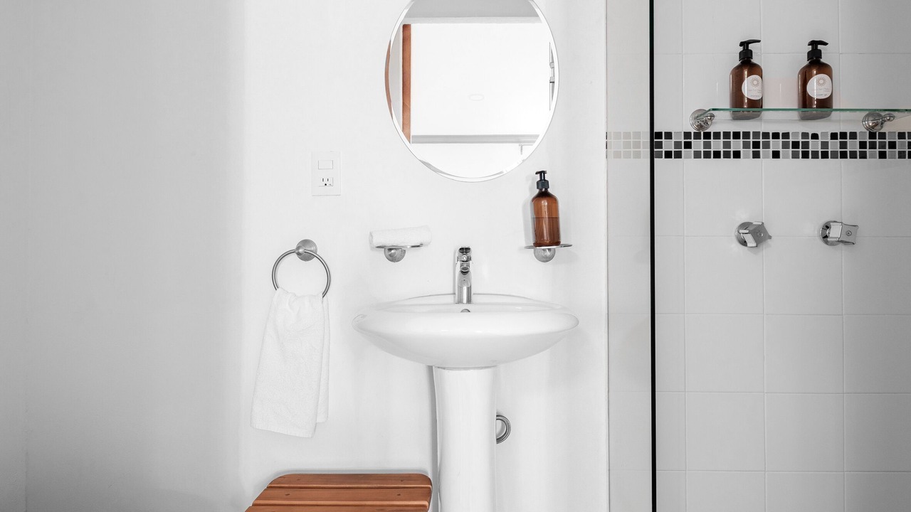 Photo of Bathroom in Del Valle