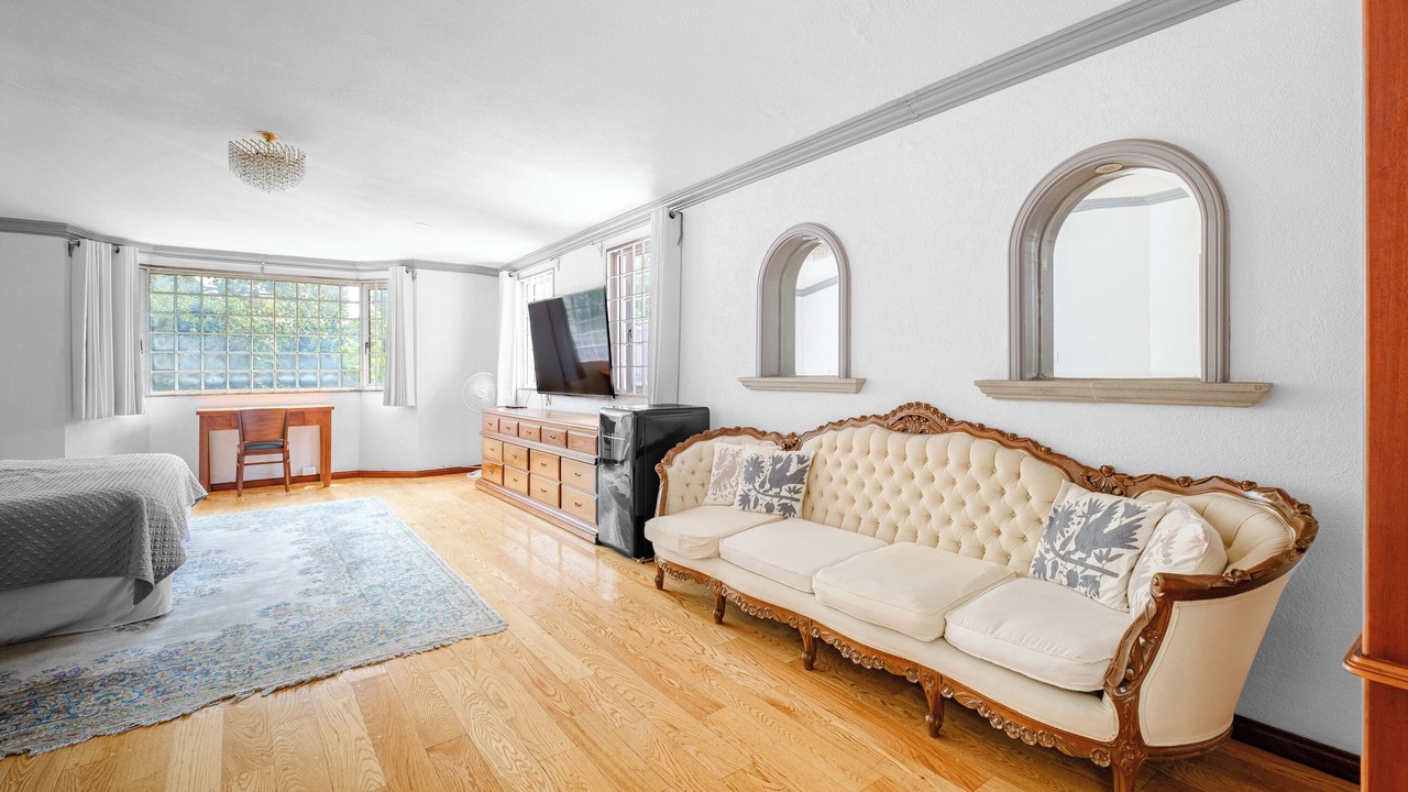 Photo of Bedroom in Del Valle