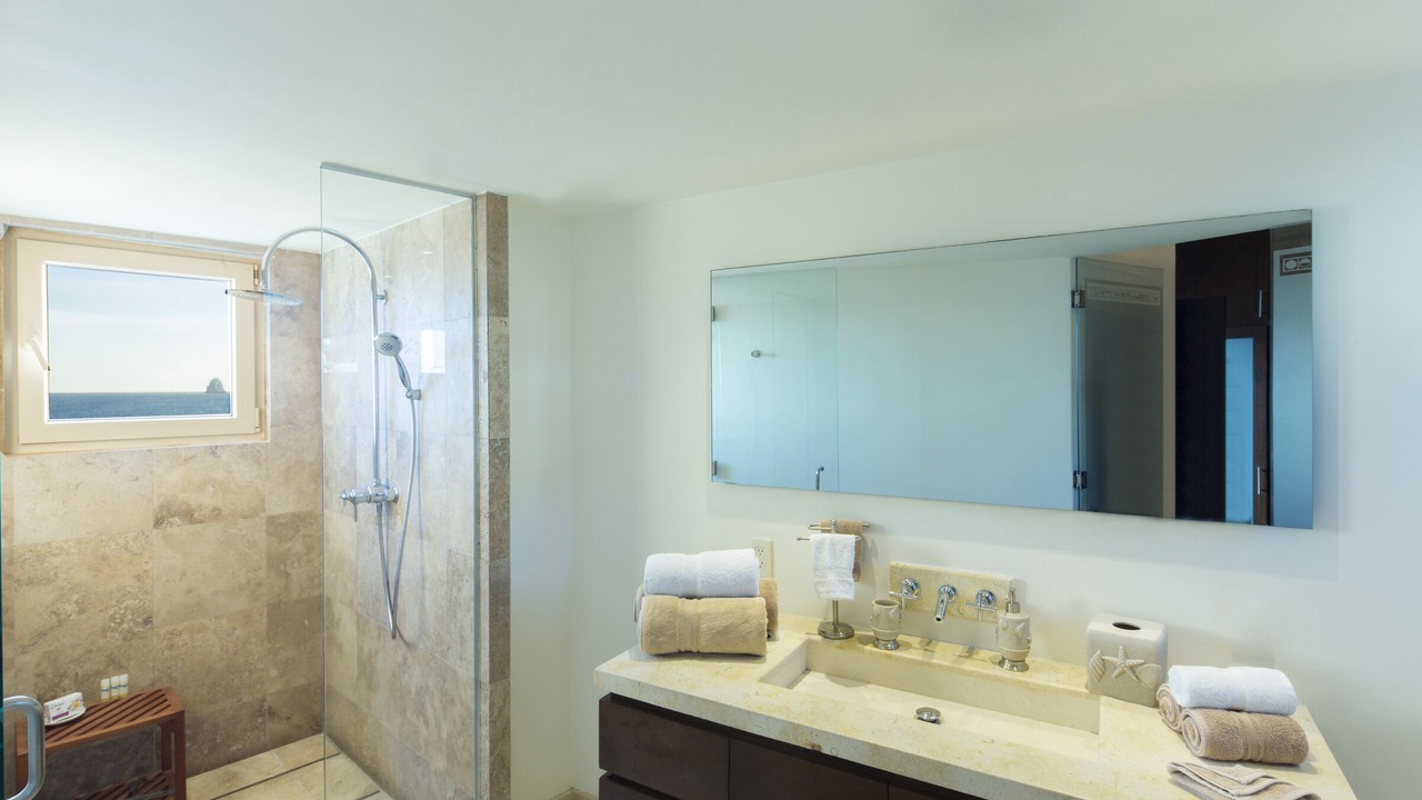 Photo of Bathroom in Cabo Bello