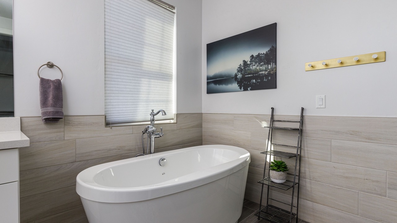 Photo of Bathroom in Sandy