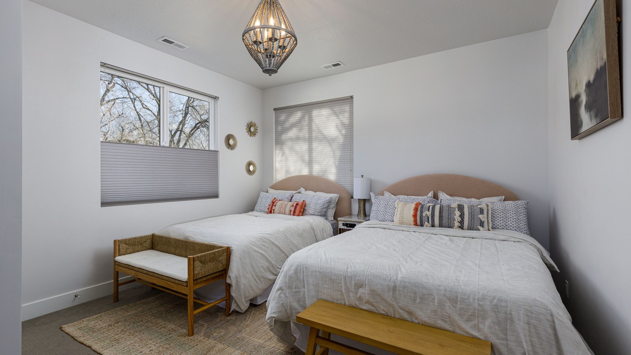 Photo of Bedroom in Sandy