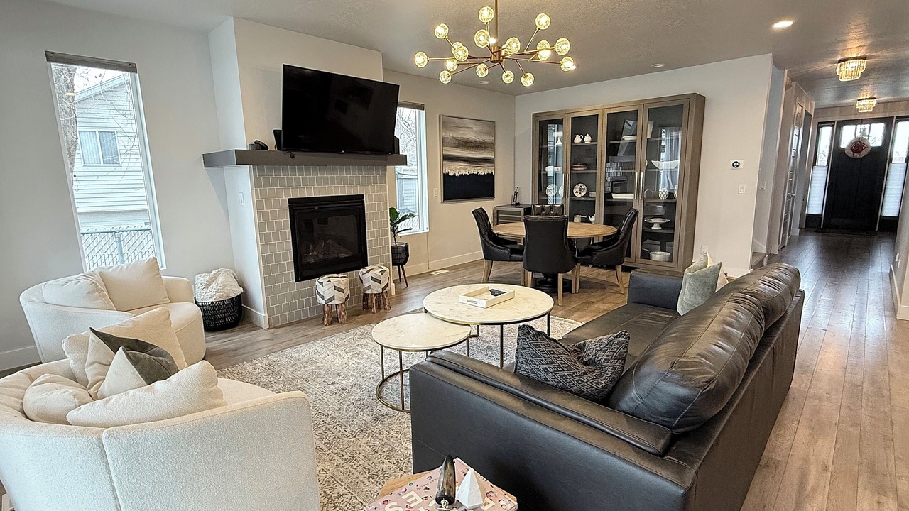 Photo of Livingroom in Sandy