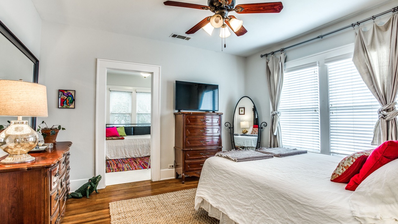 Photo of Bedroom in Fort Worth Cultural District