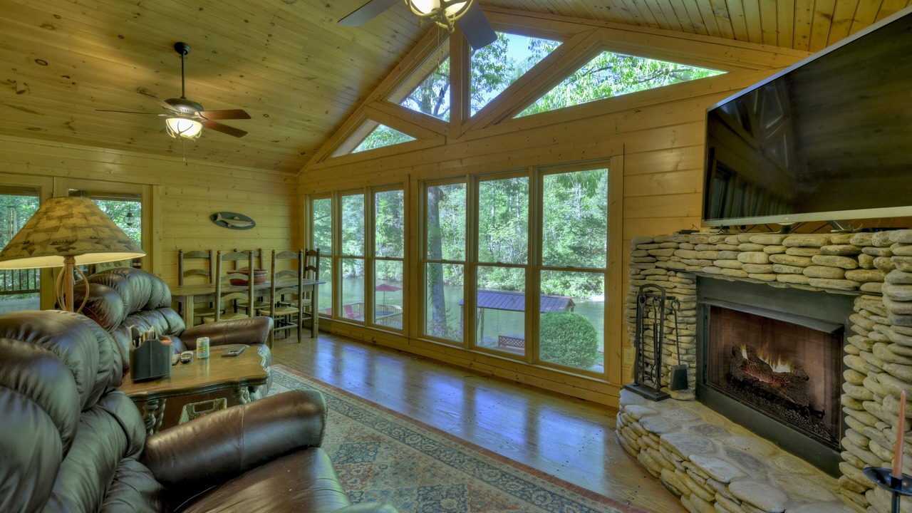 Photo of Bedroom in Blue Ridge