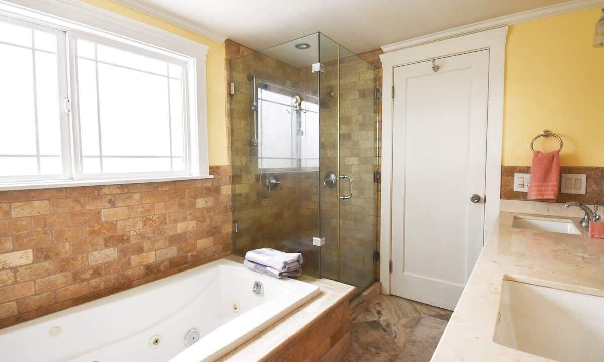 Photo of Bathroom in Sunset District