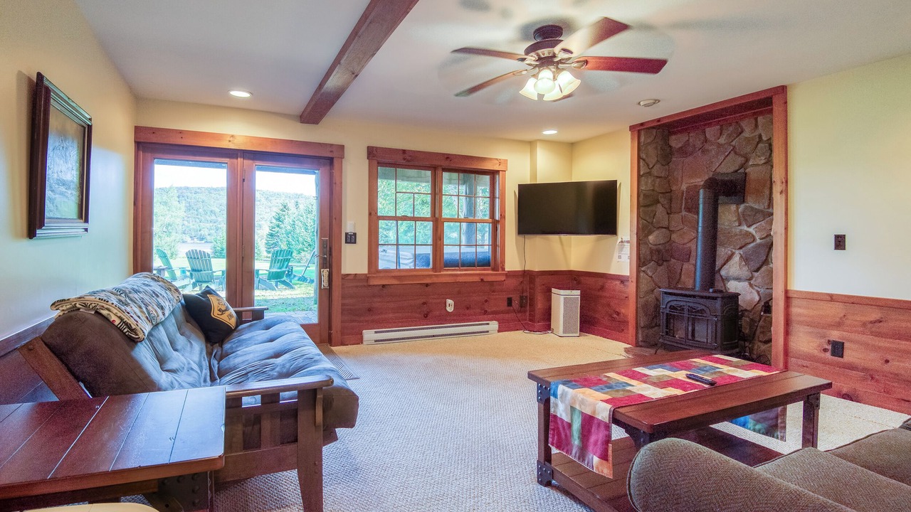 Photo of Livingroom in Rangeley Plantation