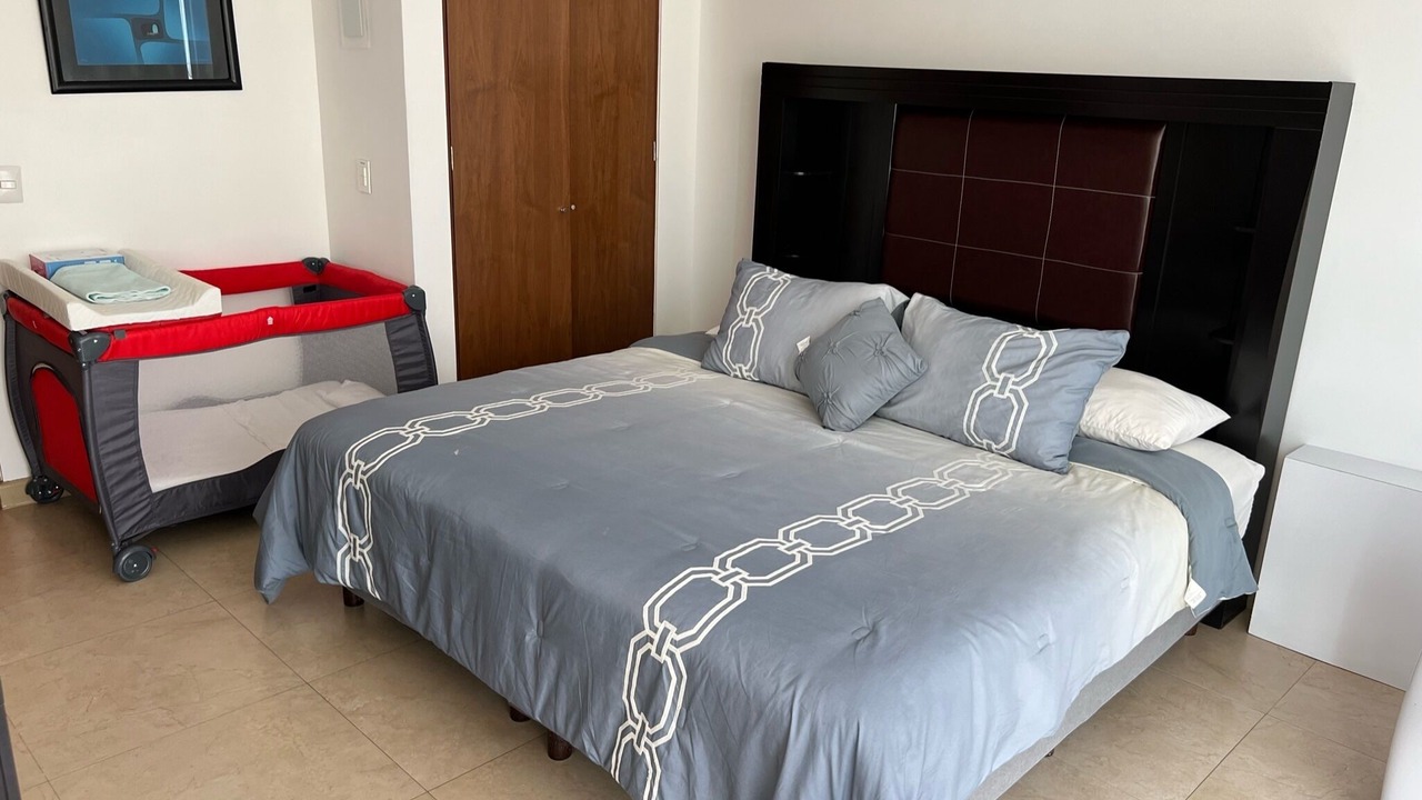 Photo of Bedroom in Anahuac