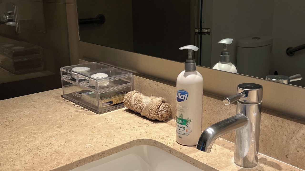 Photo of Bathroom in Anahuac