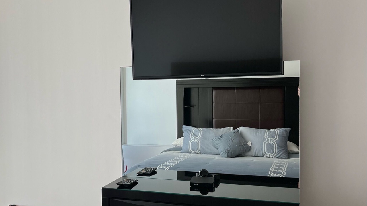 Photo of Bedroom in Anahuac