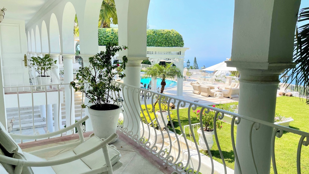 Photo of Patio Balcony in Las Brisas