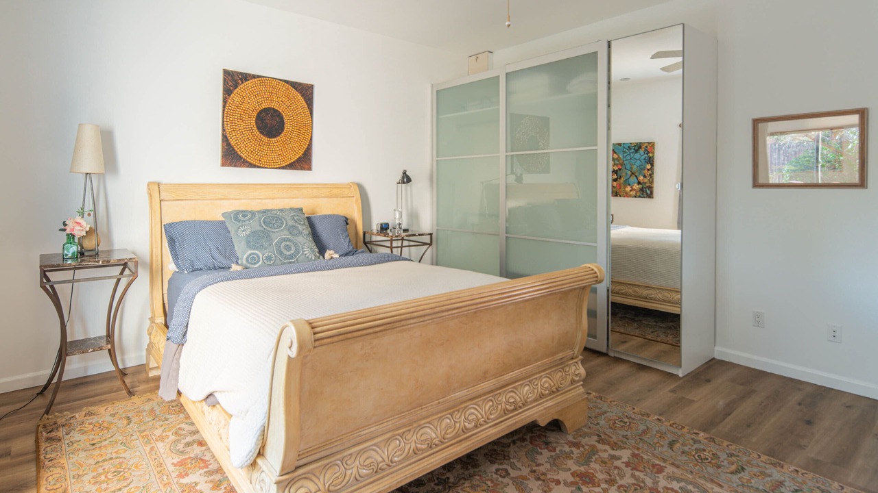 Photo of Bedroom in Paradise Valley Village