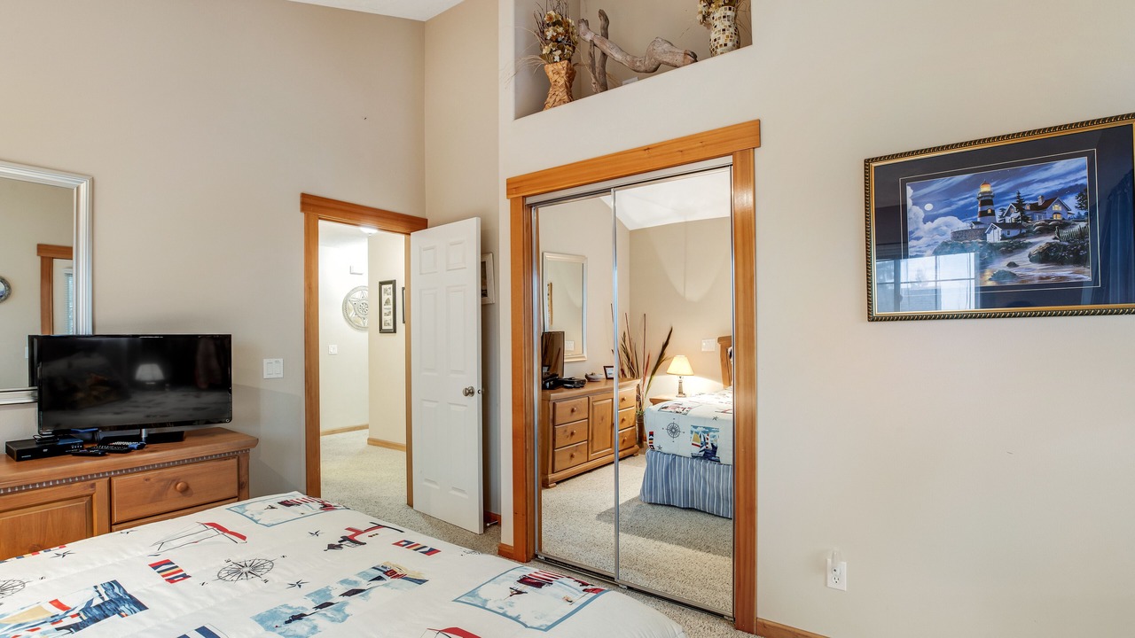 Photo of Bedroom in Sunset Beach