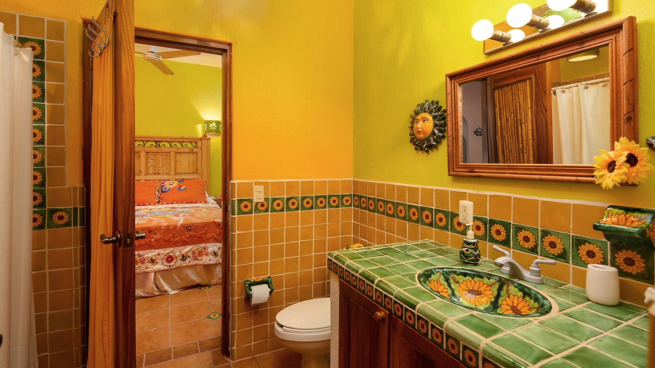 Photo of Bathroom in Platanitos
