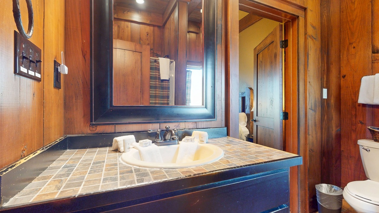 Photo of Bathroom in Wears Valley