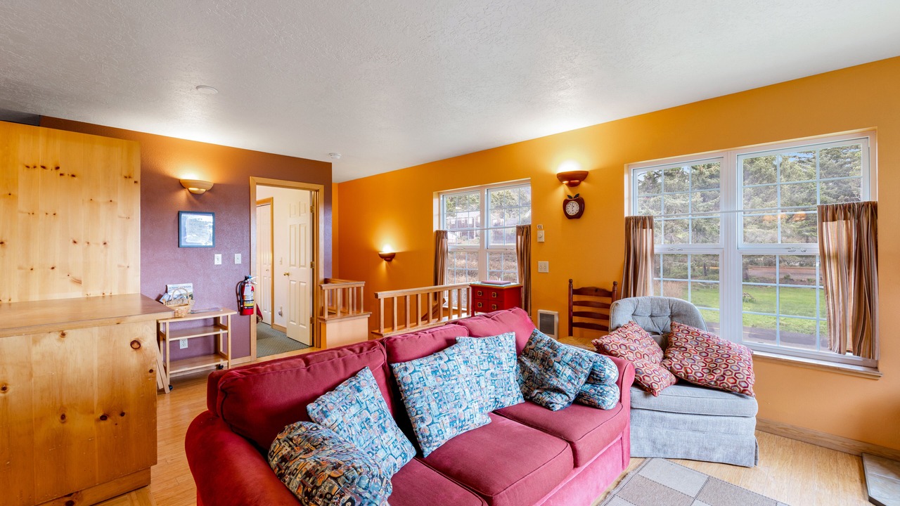 Photo of Livingroom in Otter Rock