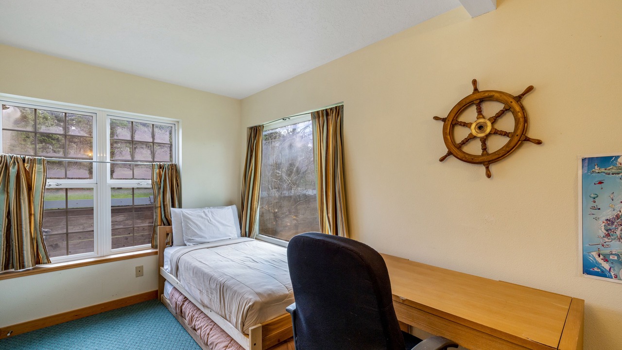 Photo of Bedroom in Otter Rock