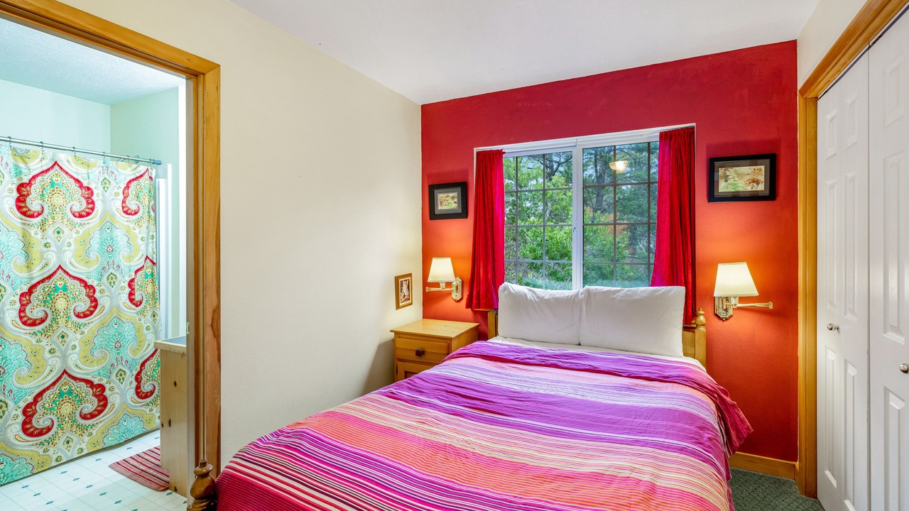 Photo of Bedroom in Otter Rock