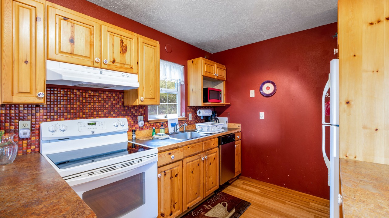 Photo of Kitchen in Otter Rock
