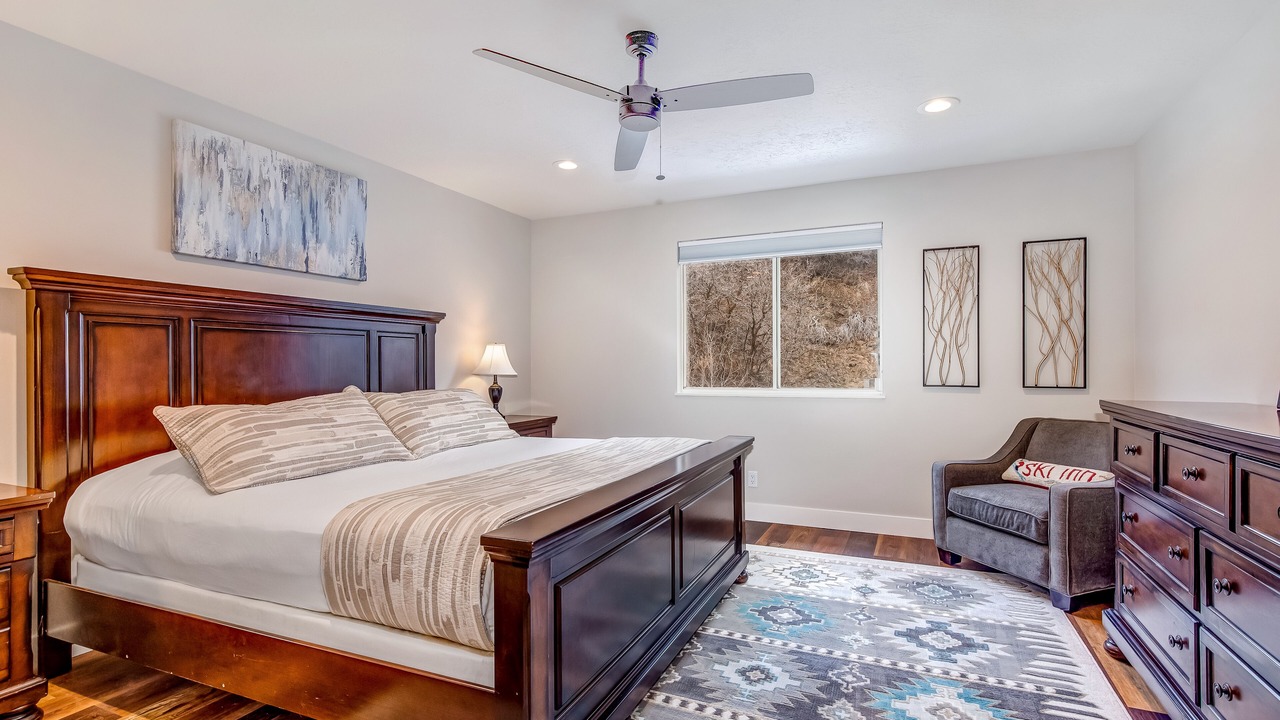 Photo of Bedroom in Cottonwood Heights