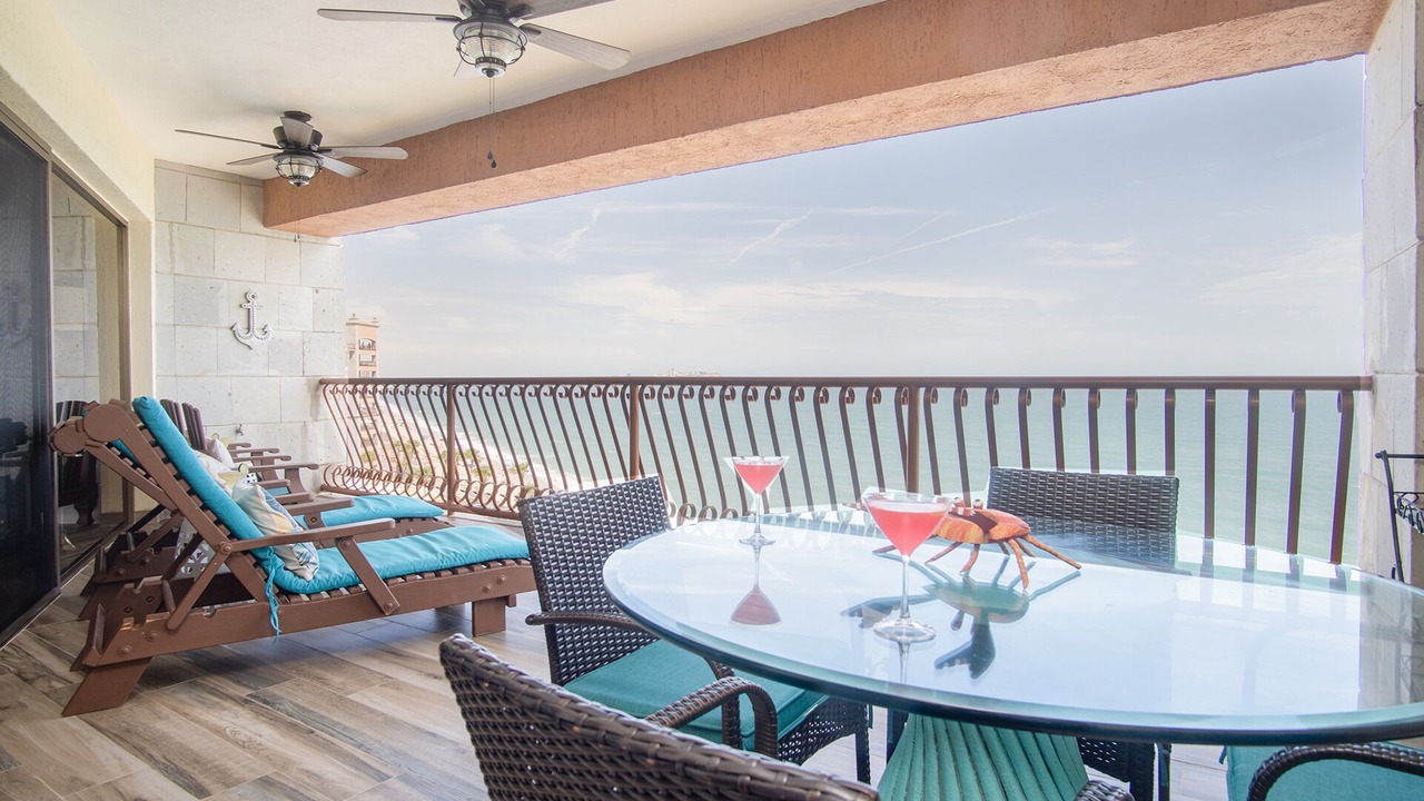 Photo of Patio Balcony in Sandy Beach