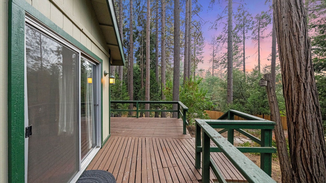 Photo of Patio Balcony in Idyllwild